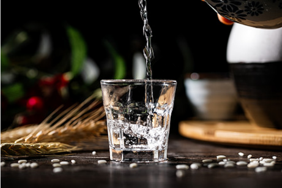 开封后的白酒能保存多久？